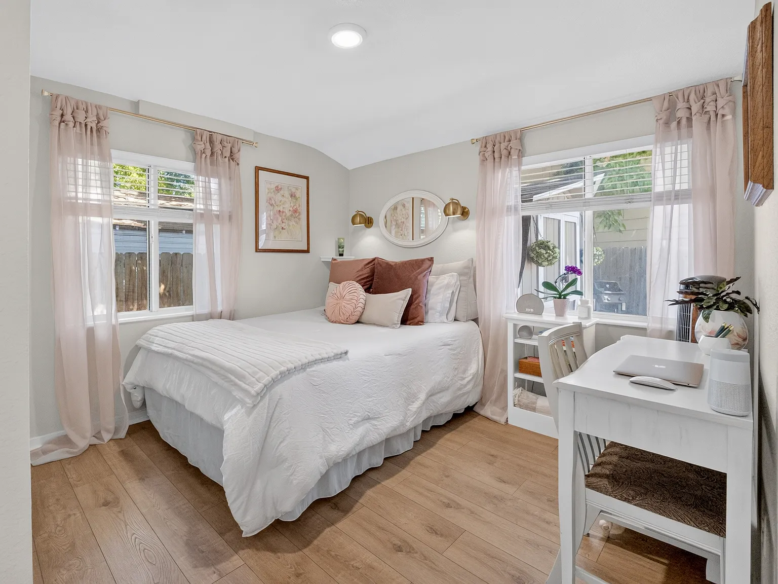 2 bed, 743 sqft, $1,800 — Photo 4