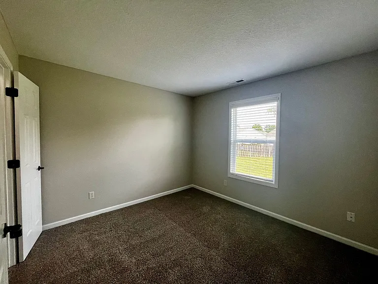 4367 Timber Creek Pkwy — Photo 30