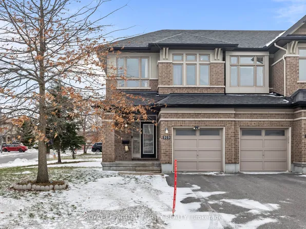 919 Fletcher Cir, Ottawa, ON K2T 0B7