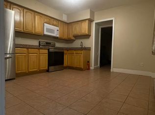 93 Boston Post Rd #1, Waterford, CT 06385