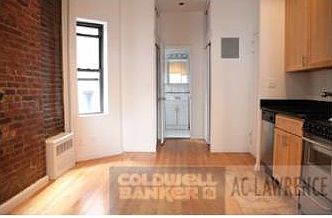 1st image of 101 E 102nd St