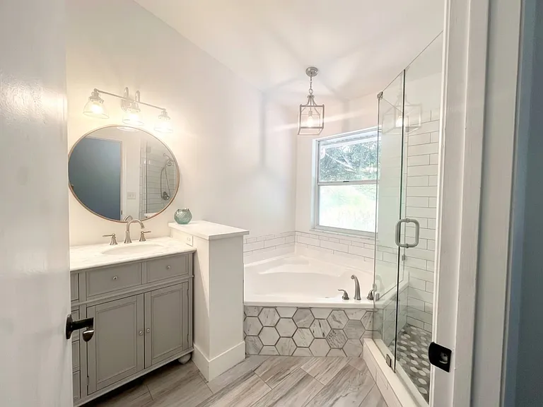 6207 Old Court Rd #604 — Photo 10