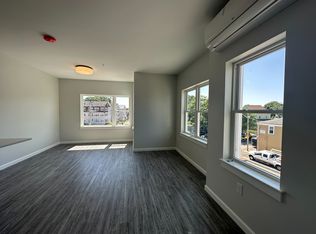 135 Waterman Ave #25, East Providence, RI 02914