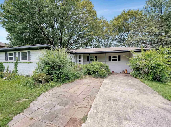 1205 Woodall Ln NW, Huntsville, AL 35816