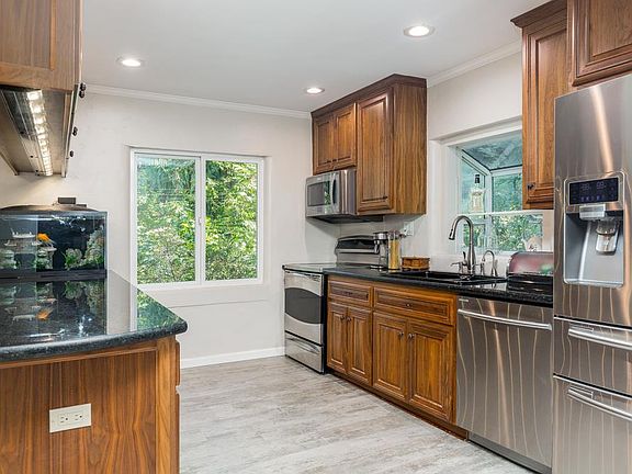 5th image of 335 Saint Francis Dr