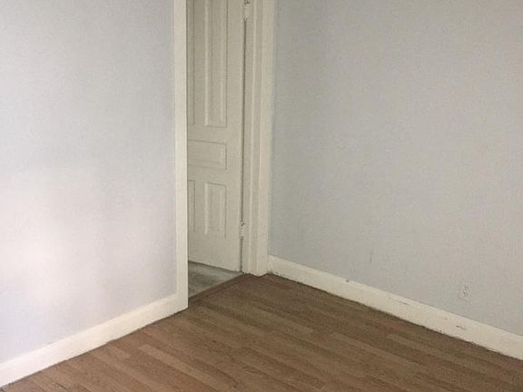 3rd image of 2411 S Hoyne Ave #103