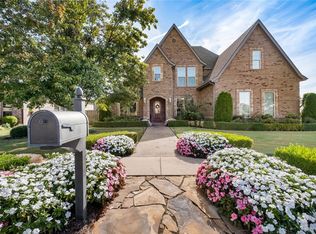 2317 S The Peaks Blvd, Rogers, AR 72758