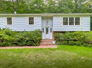 4 Bonnie Way, Airmont, NY 10952