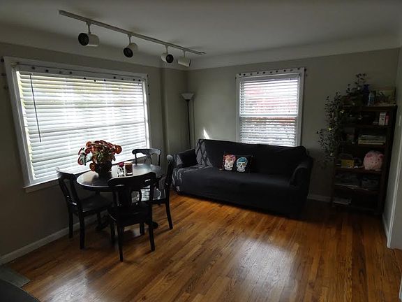 3rd image of 4614 Tonawanda Ave