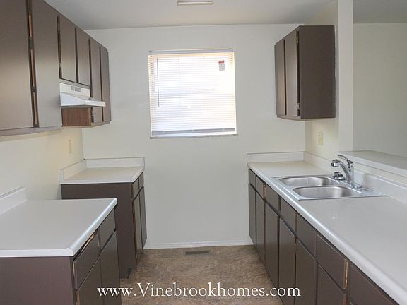 3rd image of 8821 Foxgate Ct