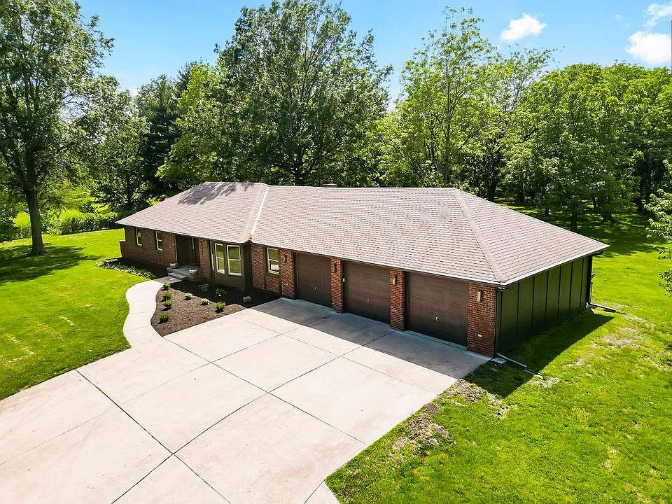 1st image of 25206 Lone Pine Dr