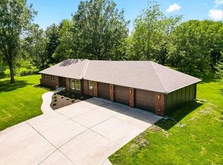 25206 Lone Pine Dr, Cleveland, MO 64734