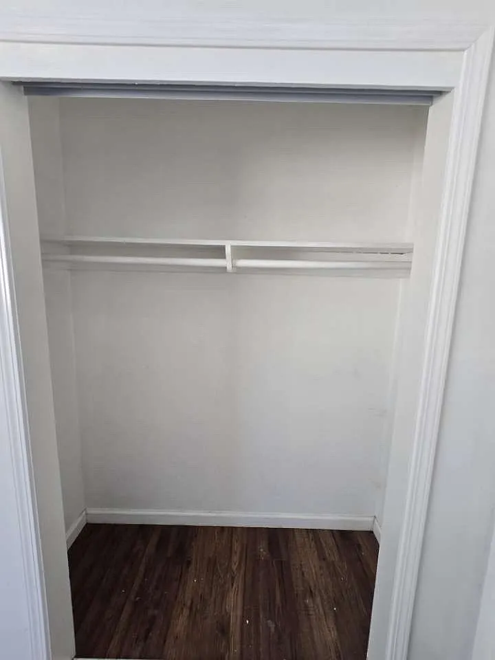 3 bed, 1308 sqft, $800 — Photo 2