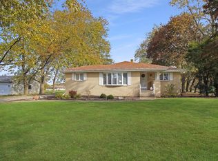 9021 Bryan St, Crown Point, IN 46307