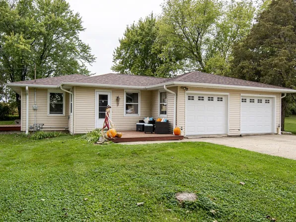 W6284 County Road A, Elkhorn, WI 53121