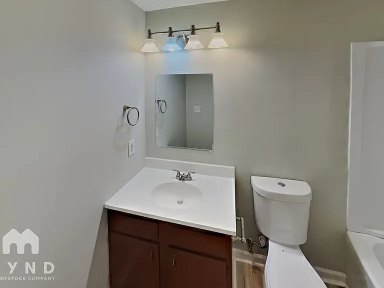 720 Bermuda Ave — Photo 17