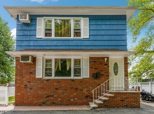 12 Hickory St, Bloomfield, NJ 07003