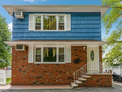 12 Hickory St, Bloomfield, NJ, 07003