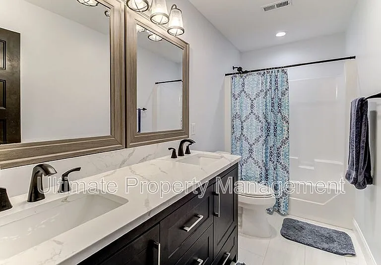 7022 Cayman Ct — Photo 23
