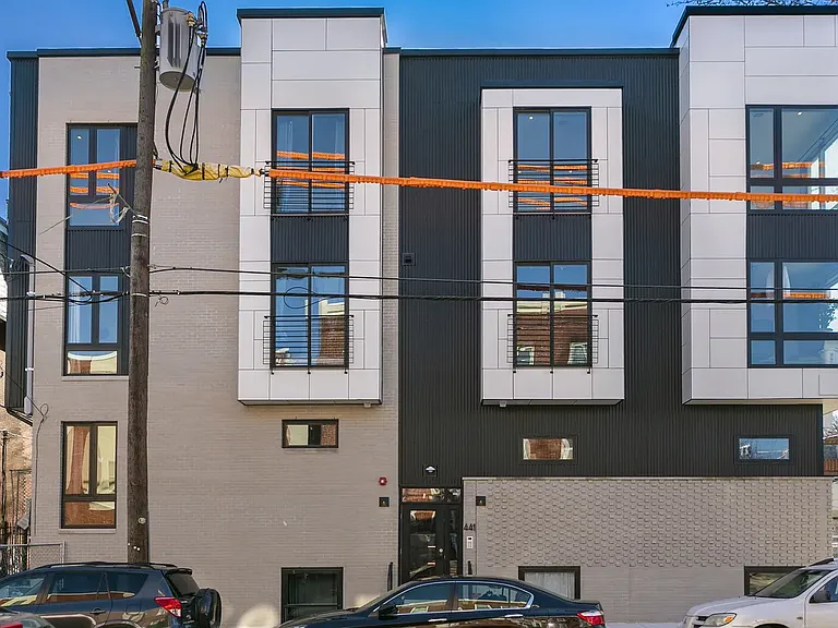 441 N 35th St #3R — Photo 2