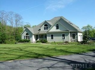 1182 Beekman Rd, Hopewell Junction, NY 12533
