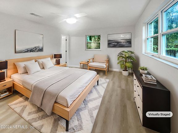 4th image of 10912 CHALLEUX Court