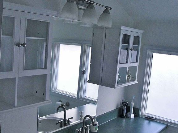 Upstairs Bath