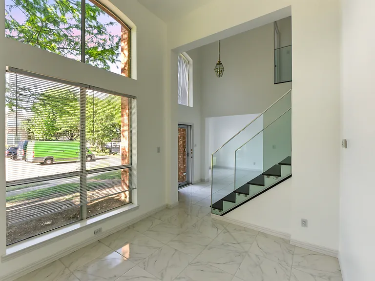 5001 Spicewood Dr — Photo 15