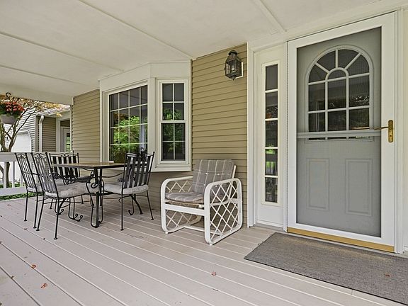4th image of 420 Lower Hampden Rd