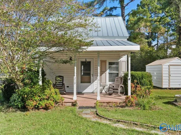 219 Church St, Gurley, AL 35748