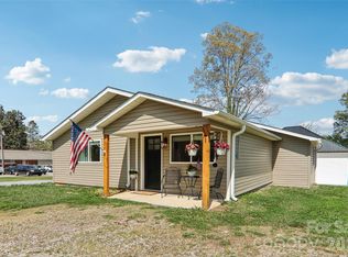 111 W Crawford St, Landrum, SC 29356