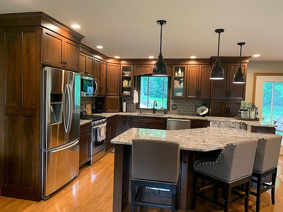 3rd image of 411 Township Road 1150