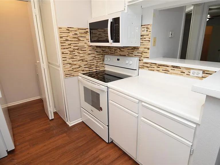 8630 Mallard Reserve Dr #205 — Photo 7