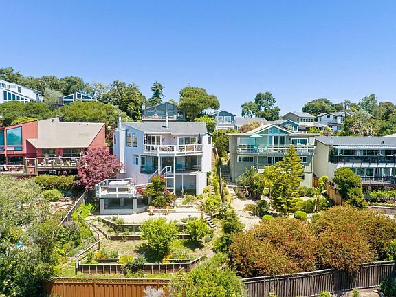 2nd image of 442 Vista Del Mar Dr