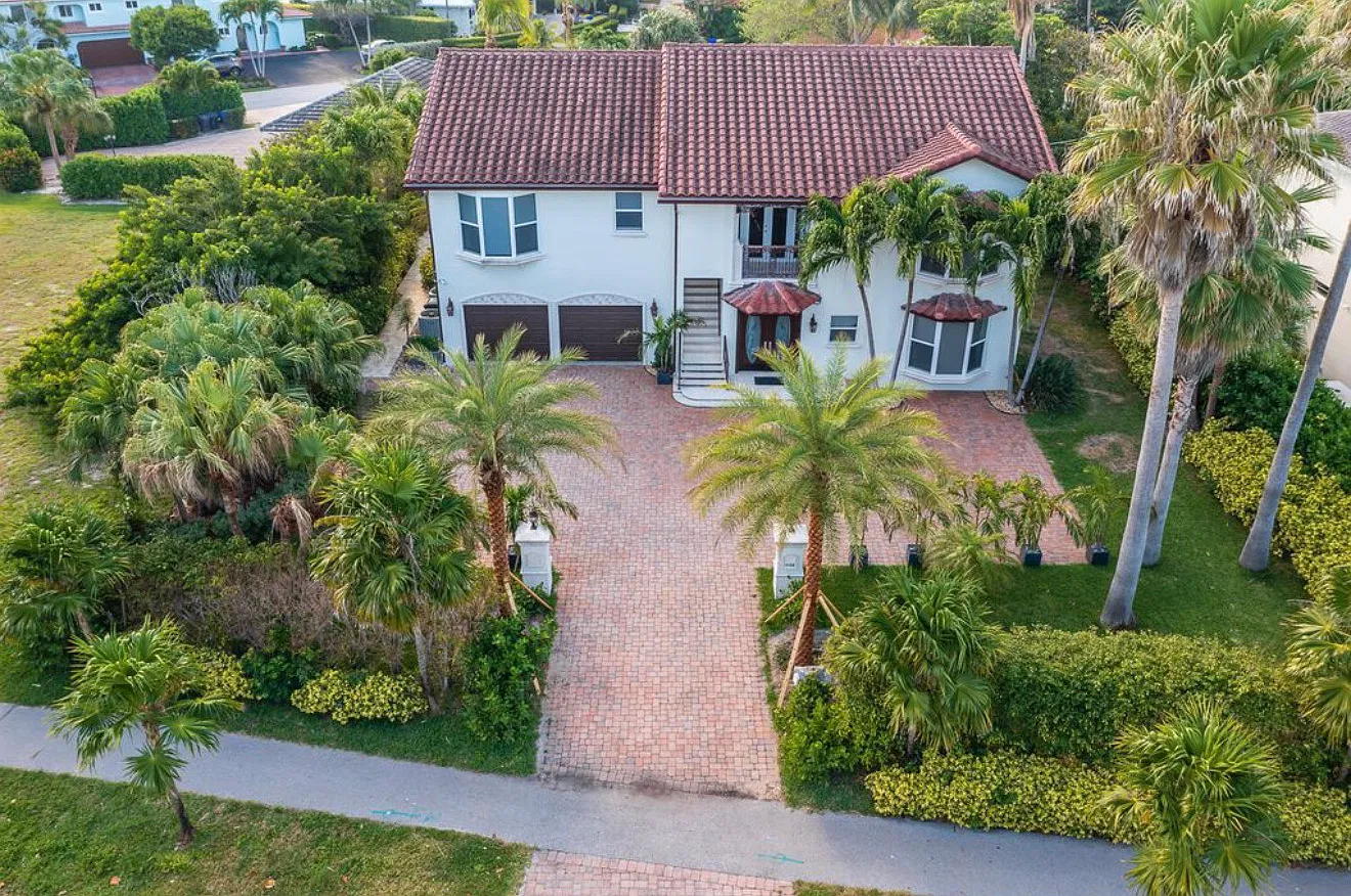 4108 S Ocean Blvd — Photo 1