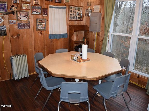 4th image of 853 Bear Ridge Rd