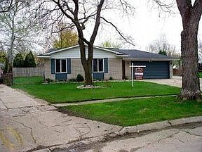 4th image of 10674 Van Buren Ln
