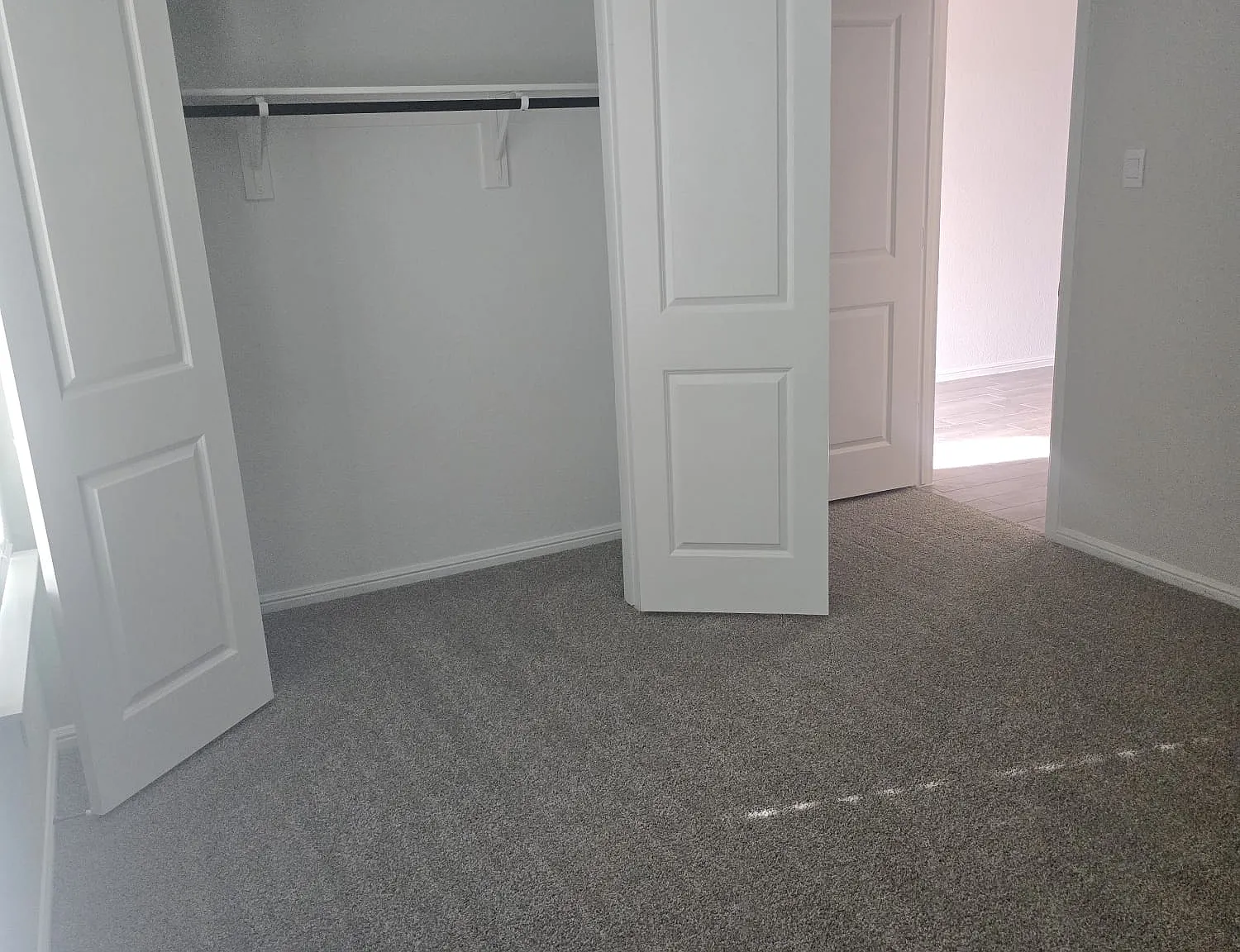 4 bed, 1836 sqft, $2,450 — Photo 3