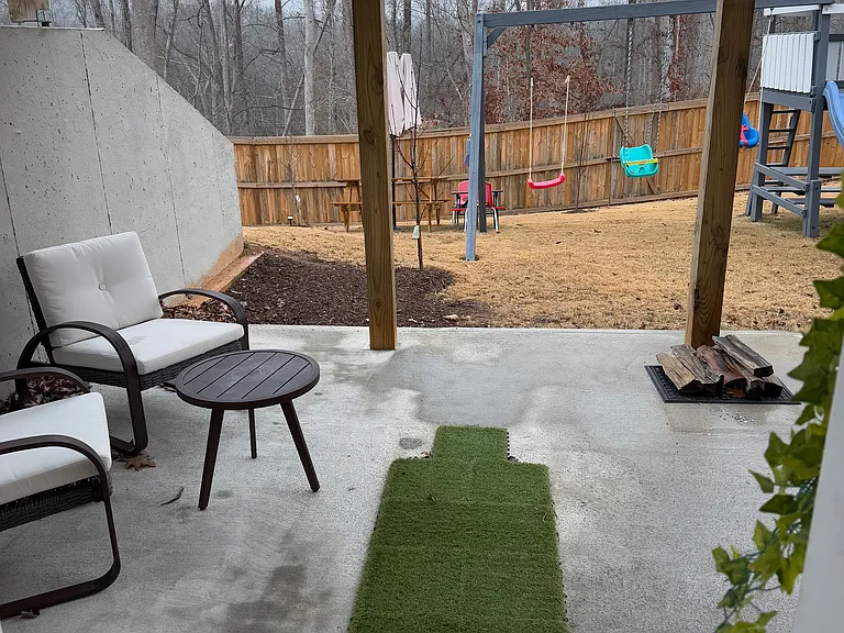 Berkley Ln — Photo 17