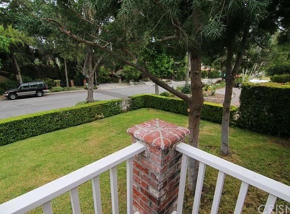 5th image of 2435 Fairmount Ave