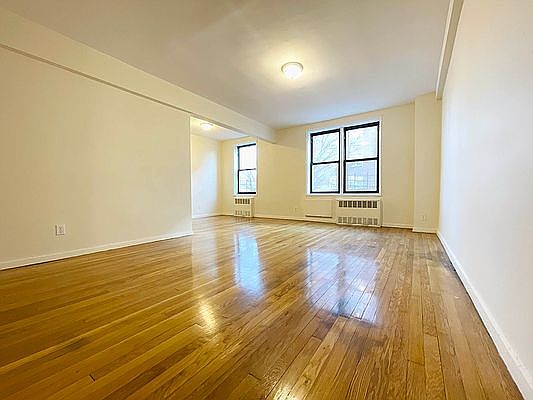 1st image of 14943 35th Ave APT 2C