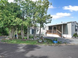 325 Bordic Rd, Reading, PA 19606