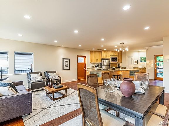 4th image of 4435 1st Ave NW