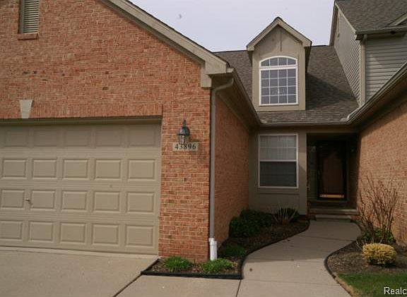 2nd image of 43896 Cherry Grove Ct W