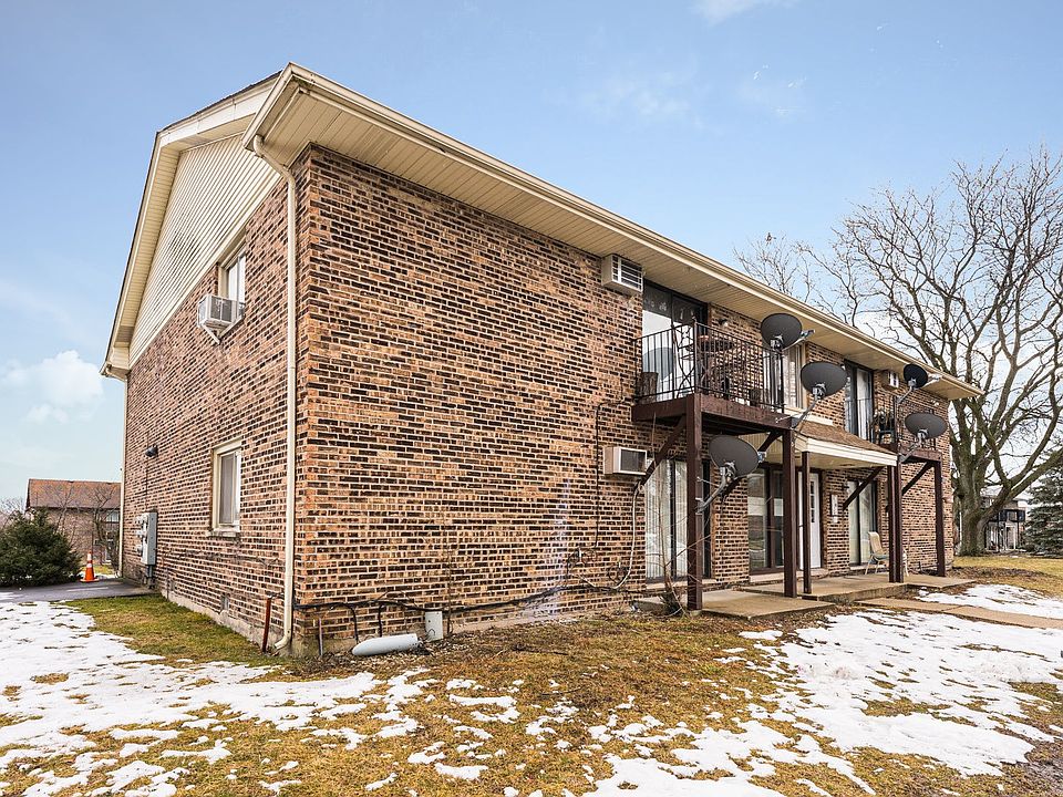 2nd image of 510 Brookside Dr