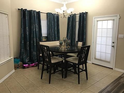 4th image of 37 Vista Crest Ct
