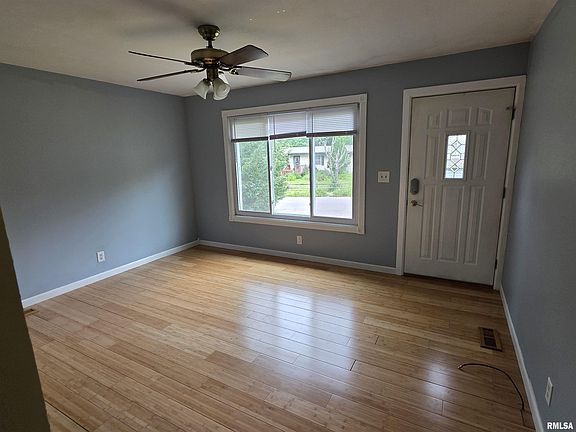 4th image of 233 Briargate Rd