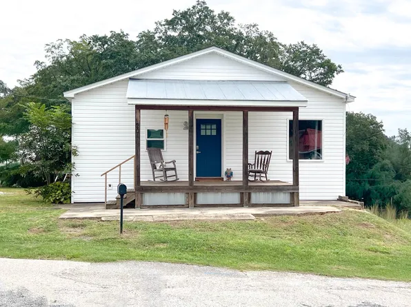 201 Bell St, Heflin, AL 36264