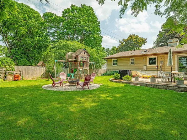 4902 WHITCOMB Drive, Madison, WI 53711