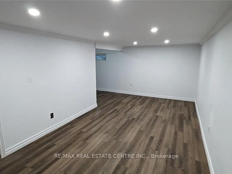 60 Obermeyer Dr — Photo 22